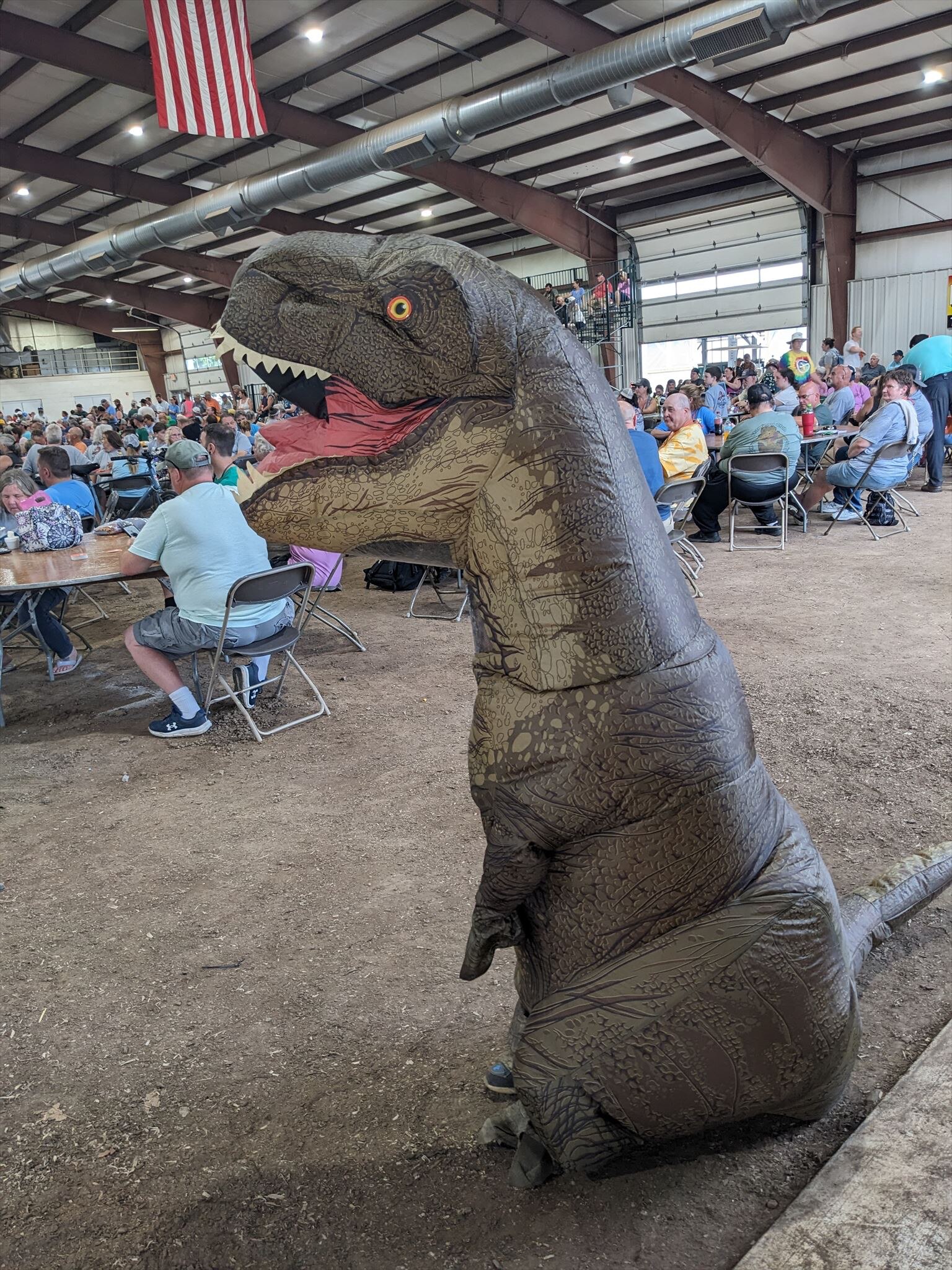Here-A-Pod Theropod (Gadget) — Geocache of the Week – Official Blog